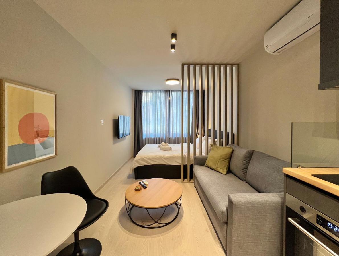 Aura Suite V6 By Halu! Tesalonika Bagian luar foto